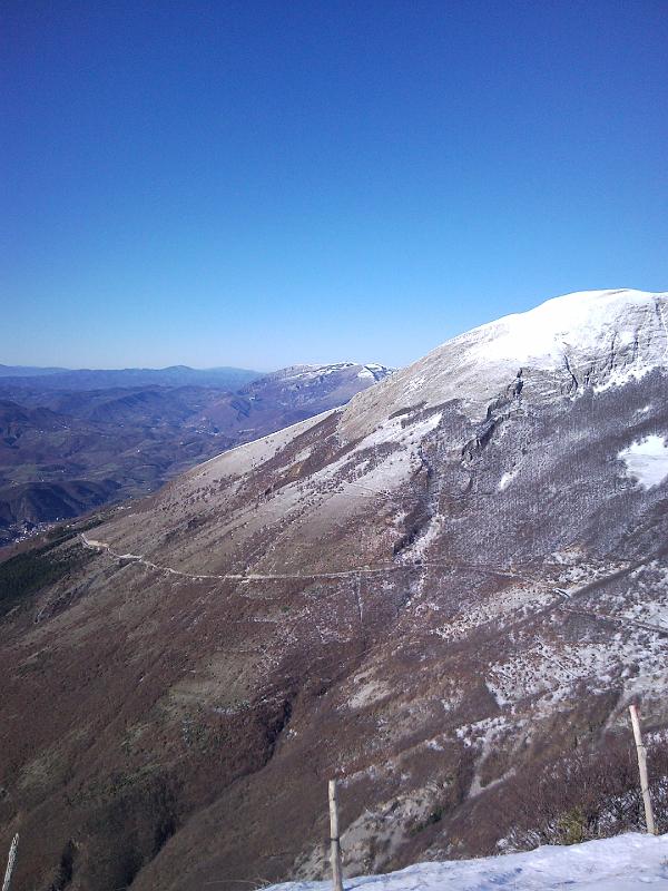 SNC00150.jpg - DIETRO C'E' IL NERONE