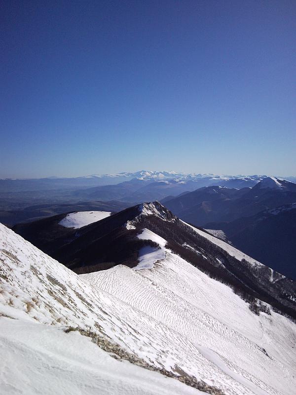 SNC00164.jpg - LA CRESTA DEGLI SPICCHI PUNTA AI SIBILLINI